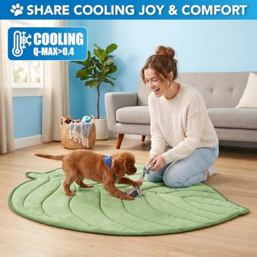Dog Cooling Mat, Leaf Shape, Pet Pad with Cooling Nylon and Soft Fleece, Reversible All Season Blanket for Dogs and